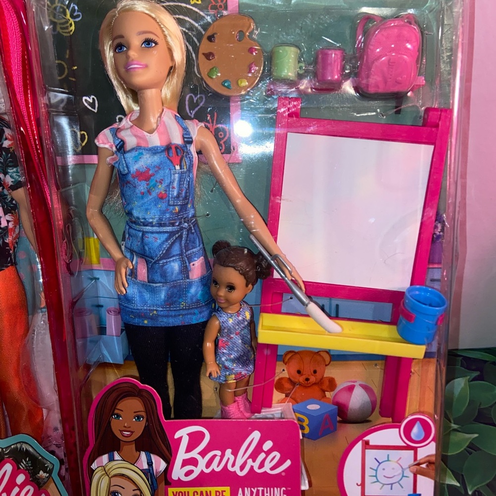 Barbie bundle - Picture 7 of 9